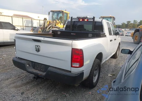 2022 Ram 1500 Classic Tradesman 4X2 6'4 Box из США, поврежденный, VIN 1C6RR6FG2NS139229